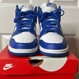 Nike Dunk High “Kentucky” 2021